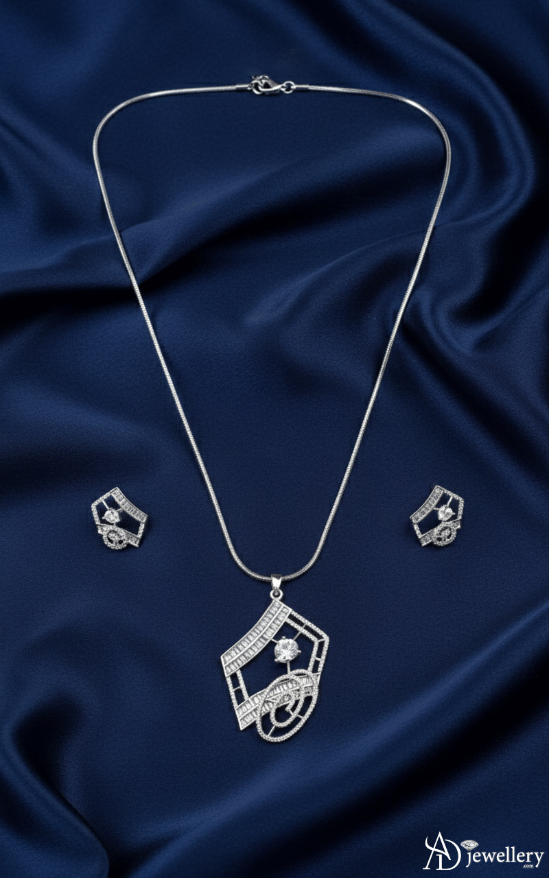 Geometric Whirl Diamond-Cut Pendant Set