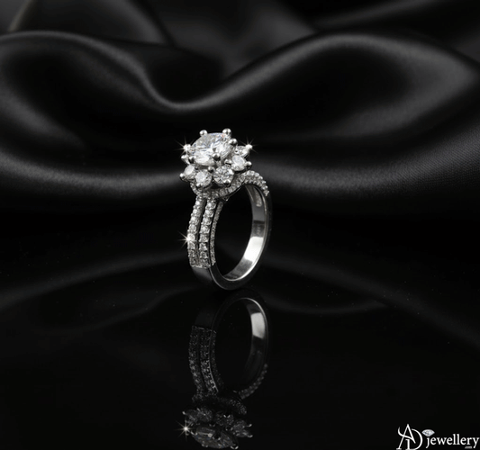 Bague de fiançailles en diamant à motif floral étoilé